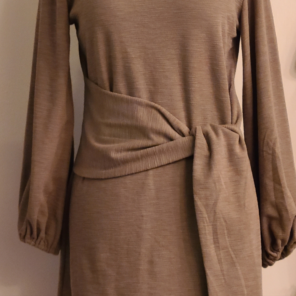 R.Vivmos army green dress size M 8/10 - Picture 15 of 16